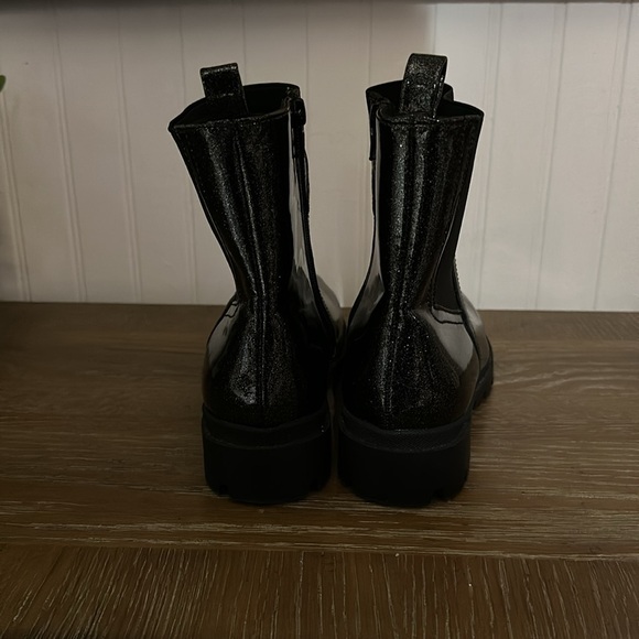 NWT Dolce Vita Black Shimmery Booties sz 5 - Picture 7 of 10